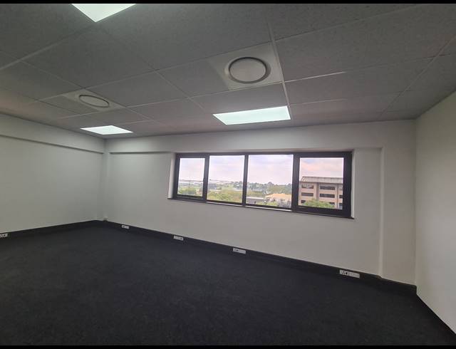 738.40M² OFFICE TO LET IN CARLSWALD